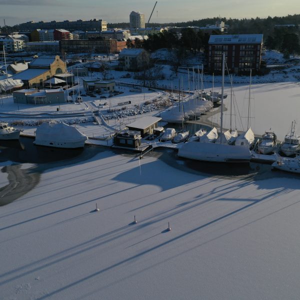 vinterförvaring båt isfri vinterhamn