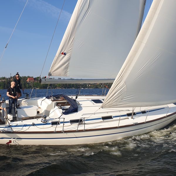 Hyr båt tjejsegling